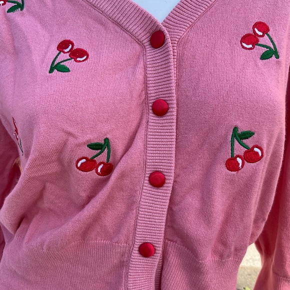 belle paque Sweaters - NWOT BELLE PAQUE SWEATER SIZE XXL
